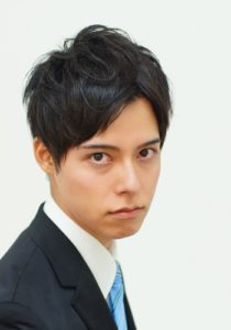 おでこが広い人に似合うメンズの髪型 おでこを出したくない人向け 若ハゲで薄毛の悩みを薬と髪型で解決して人生最高になった物語
